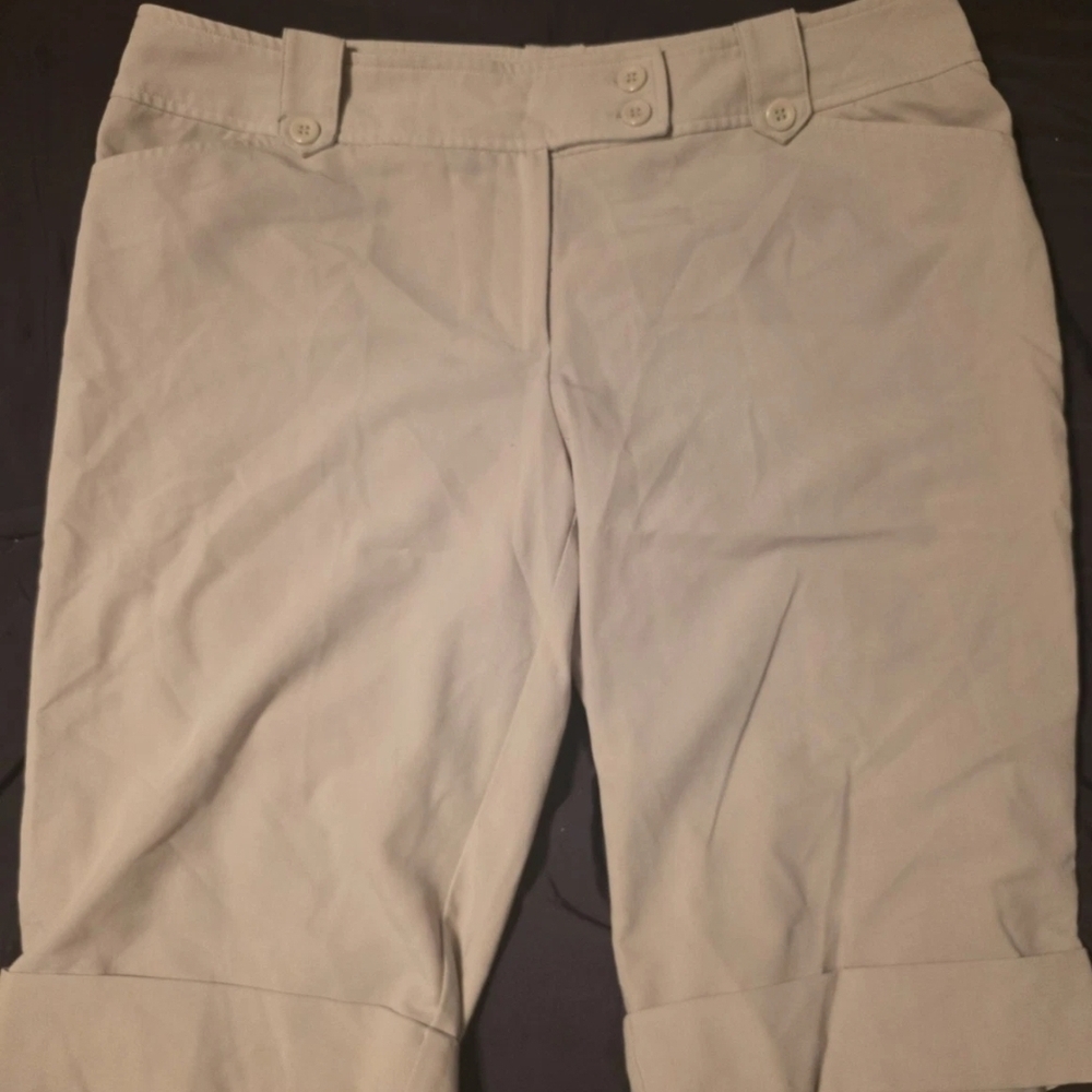 Tracy Evans Women's Tan Capris